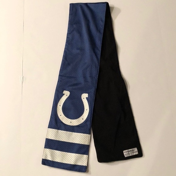 Colts Scarf With Zipper Pocket - Picture 3 of 3